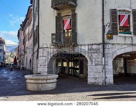 Annecy, France - December 07, 2018 - View Of The Streets In Annecy And The 