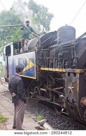 Nilgiri, India - August 25: Preparation Of Steam Engine For A Ride On August 25, 2011 In Nilgiri Mou