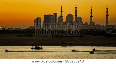Abu Dhabi, Uae, Mar 21, 2018:  Sheik Zayed Mosque As Seen At Night
