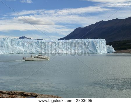 Der Perito-Moreno-Gletscher In Patagonien, Argentinien.
