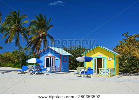 Eleuthera, Bahamas - March 21, 2017 : Colorful Bungalows On The Eleuthera Island Beach.