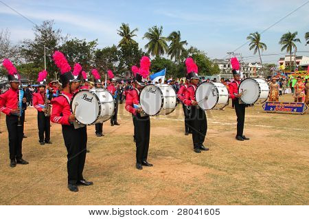 Paraders ในฤดูกาลเทศกาลกีฬาท้องถิ่น