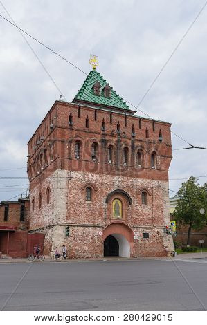 Nizhny Novgorod, Russia - September 4, 2018: Dmitrievskaya Tower Of The Nizhniy Novgorod Kremlin