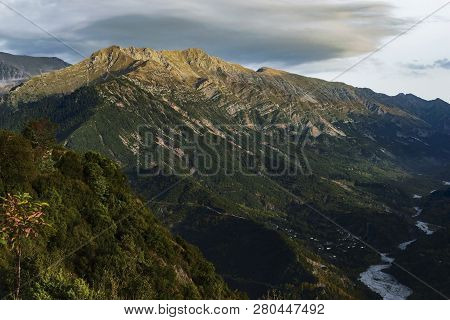 The National Park Of Tzoumerka,peristeri & Arachthos Gorge,is An Open Land Area Of About 820 Km2,loc
