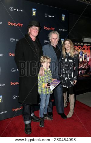 LOS ANGELES - JAN 22:  Jake Busey, Luke Sampson Busey, Gary Busey, Steffanie Sampson at the 