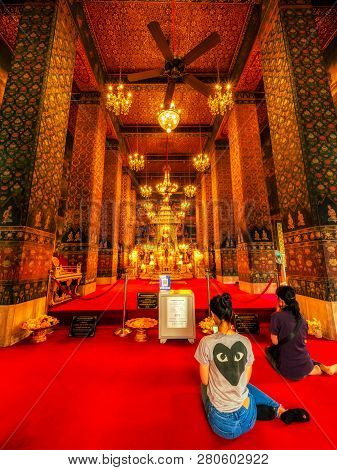 Bangkok, Thailand, 29th December 2018, Wat Pathum Wanaram  Is A Buddhist Temple In Bangkok, Thailand