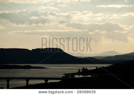 Curecanti National Recreation Area, hátsó megvilágítású hills napkeltekor