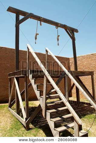 nooses hængende fra en galge