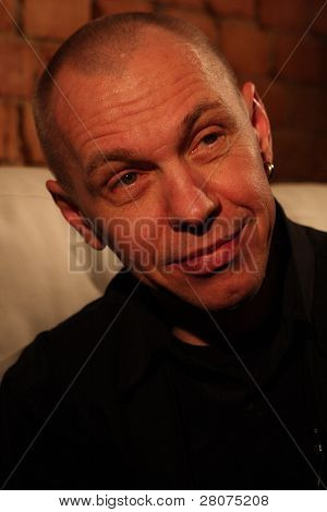TOMSK, Rusia - 4 de marzo: Músico, compositor, locutor y fundador y líder de 