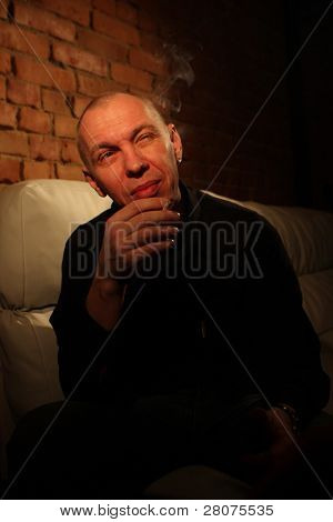 TOMSK, Rusia - 4 de marzo: Músico, compositor, locutor y fundador y líder de 