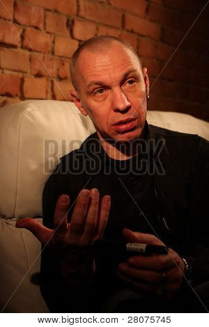 TOMSK, Rusia - 4 de marzo: Músico, compositor, locutor y fundador y líder de 