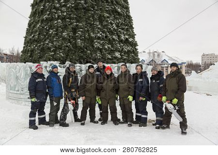 Team Of Builders Of Assemblers Of The Ice Town