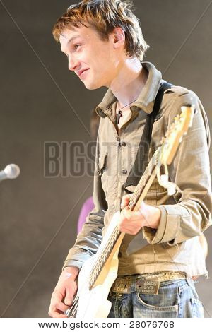 Tomsk, Russland 28. Juni: Egor Timofeev russische Sänger und Musiker, Leiter der pop-Rock-Gruppe 