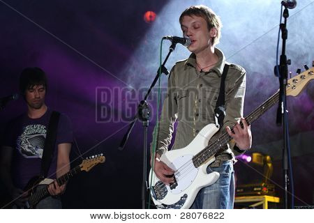 Tomsk, Russland 28. Juni: Egor Timofeev russische Sänger und Musiker, Leiter der pop-Rock-Gruppe 