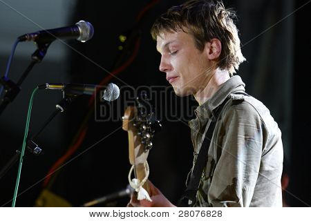 Tomsk, Russland 28. Juni: Egor Timofeev russische Sänger und Musiker, Leiter der pop-Rock-Gruppe 