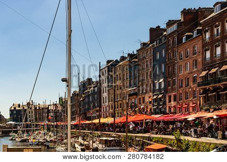 Hondleur, France - 2019.spectacular Famous Harbor In Normandy, Honfleur Skyline And Water With Boats