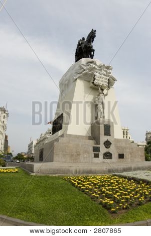 플라자 산 마틴 동상 리마 페루