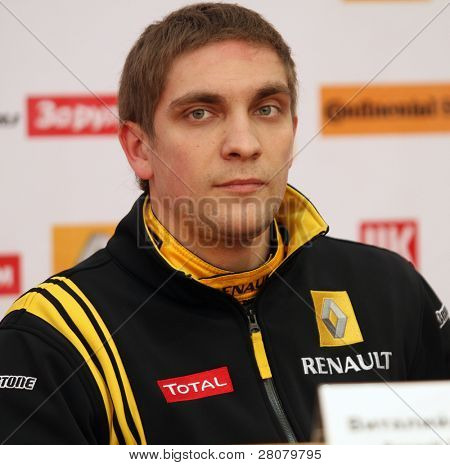 Moskau, Russland 23. Februar: Russland Rennfahrer, pilot des Renault f1 Team Witali Petrow während th