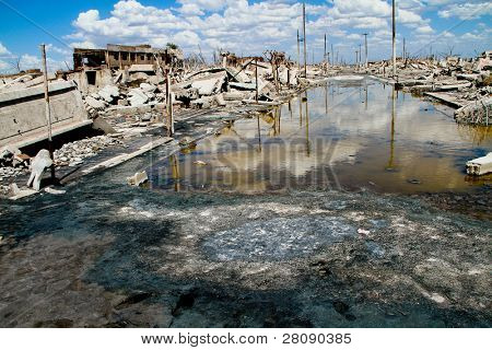 EPECUEN，阿根廷-12 月 4 日： 死城-数量庞大的水断岩和地球 e