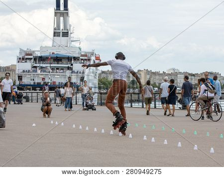 Bordeaux, France - September 9, 2018: Roller Skater Performs Acrobatics In Quai Lousi Xviii In Borde
