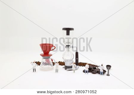 A Figure Cooker With Professional Coffee Maker