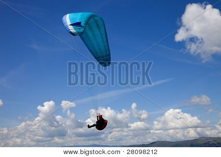 CALDELAS, PORTUGAL - 1. maj: Paragliding Festival Icaro de Caldelas 2010, i nordlige Portugal, 1