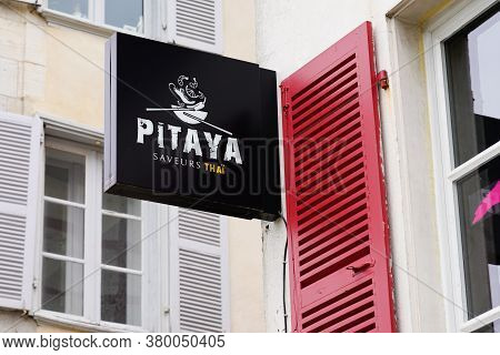 Bordeaux , Aquitaine / France - 08 04 2020 : Pitaya Logo And Text Sign Front Of Thai Street Food Buo