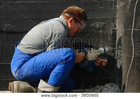 Builder z wiertarka