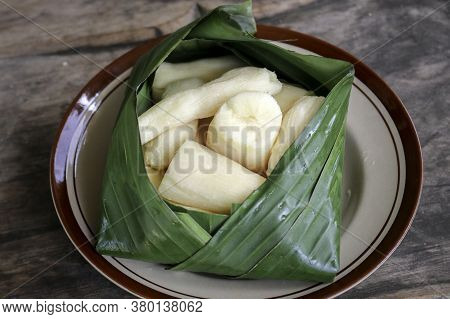 Tapai Or Tape Or Peuyeum Are Traditional Food Snack From Indonesia, Made From Fermented Cassava. Ser