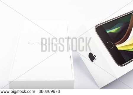 Packaging Of The New Iphone Se 2020 From Apple