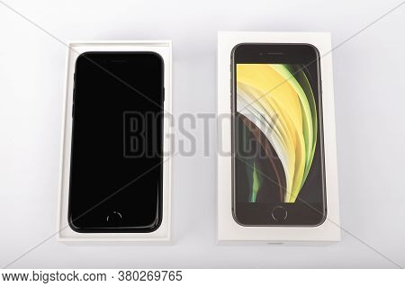 Packaging Of The New Iphone Se 2020 From Apple