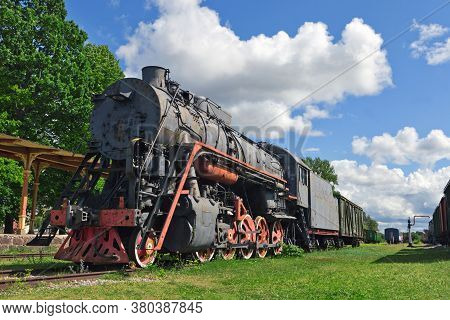 Haapsalu, Estonia - July 30, 2020: Railway Museum In The Town Of Haapsalu. In The Foreground Is The 