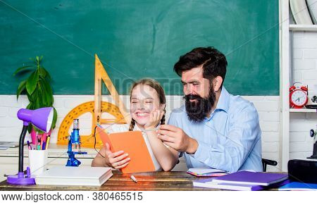 Pedagogue Skills. Talented Pedagogue. Work Together To Accomplish More. Fascinating Lesson. Explaini