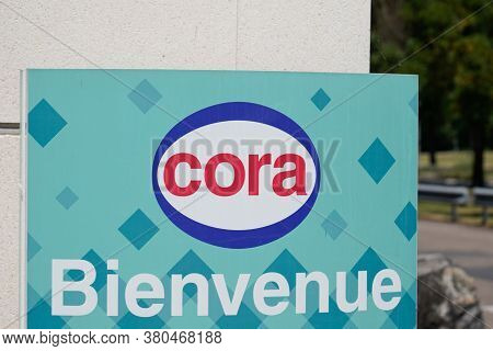 Bordeaux , Aquitaine / France - 08 04 2020 : Cora Sign And Welcome Text Logo On Hypermarket Facade