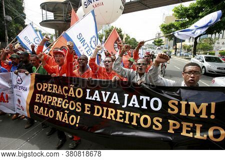Salvador, Bahia / Brazil - December 11, 2014: Workers Laid Off At The Paraguacu Shipyard In Maragogi