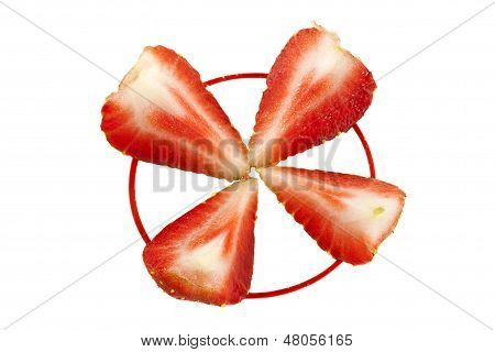 Quatre moitiés de fraises
