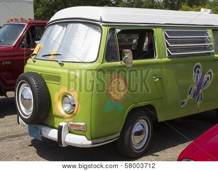1968 Vw Hippie Camper Special Van Close Up