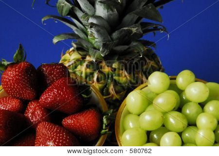 Jordbær ananas druer