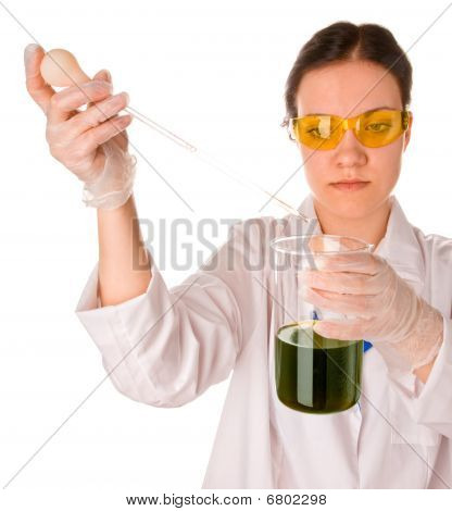 Prueba de laboratorio de fabricación de joven