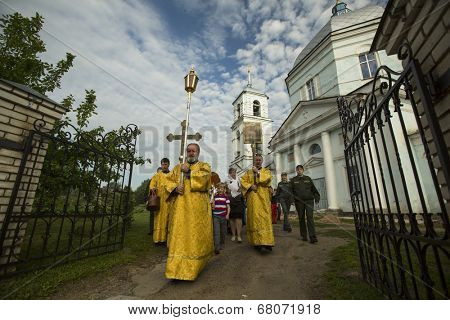TIKHVIN, RUSSIA - JULY 9, 2014: Unidentified participants Orthodox Religious Procession on the occasion celebrations of the 10th anniversary of the return of the Tikhvin icon of the Mother of God.
