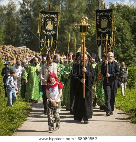 KRASNY BRONEVIK, RUSSIA - JULY 7, 2014: Celebrations commemorating the Rev. Anthony Dymsky (died 1224) in Antony Dymsky Monastery - Procession on Lake Dymsky, the great blessing of water and bathing.