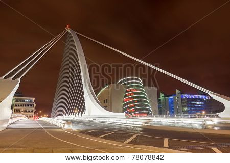 Samuel Beckett Bridge