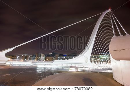 Samuel Beckett Bridge