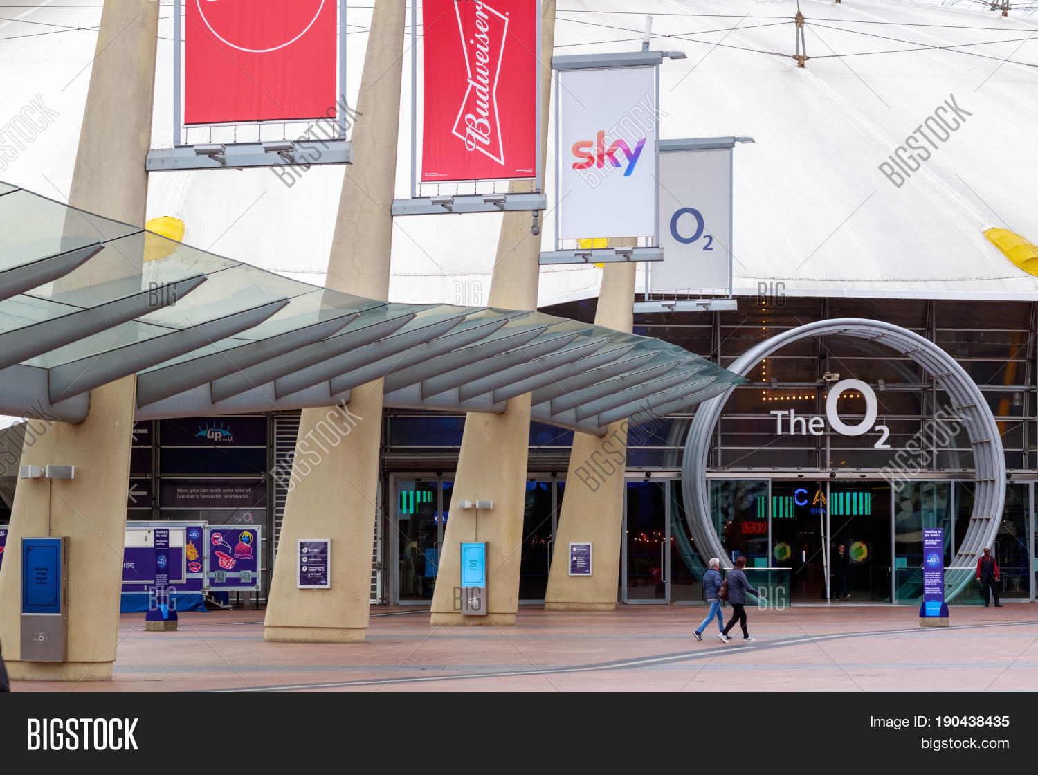 Peninsula Square Image & Photo (Free Trial) | Bigstock
