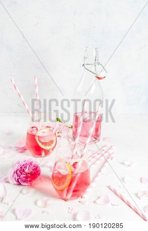 Light Rose Cocktail, Rose Wine