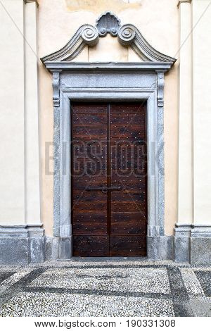 Italy  Lombardy       The Somma   Closed Brick Tower Step    Wall