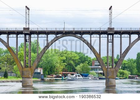 A span of a classical arched bridge.