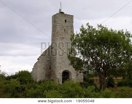 Una chiesa ardesiata sull'isola Osmussaare.