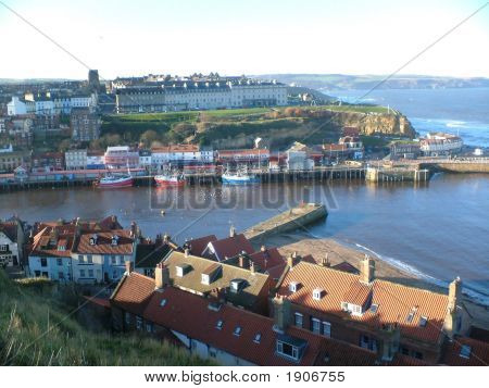Whitby 13 Dec 06