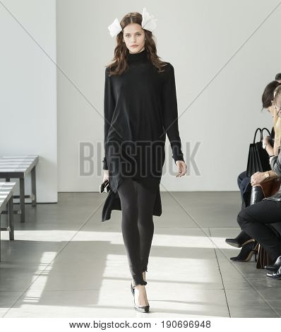 Pamella Roland - Fall 2017 Collection